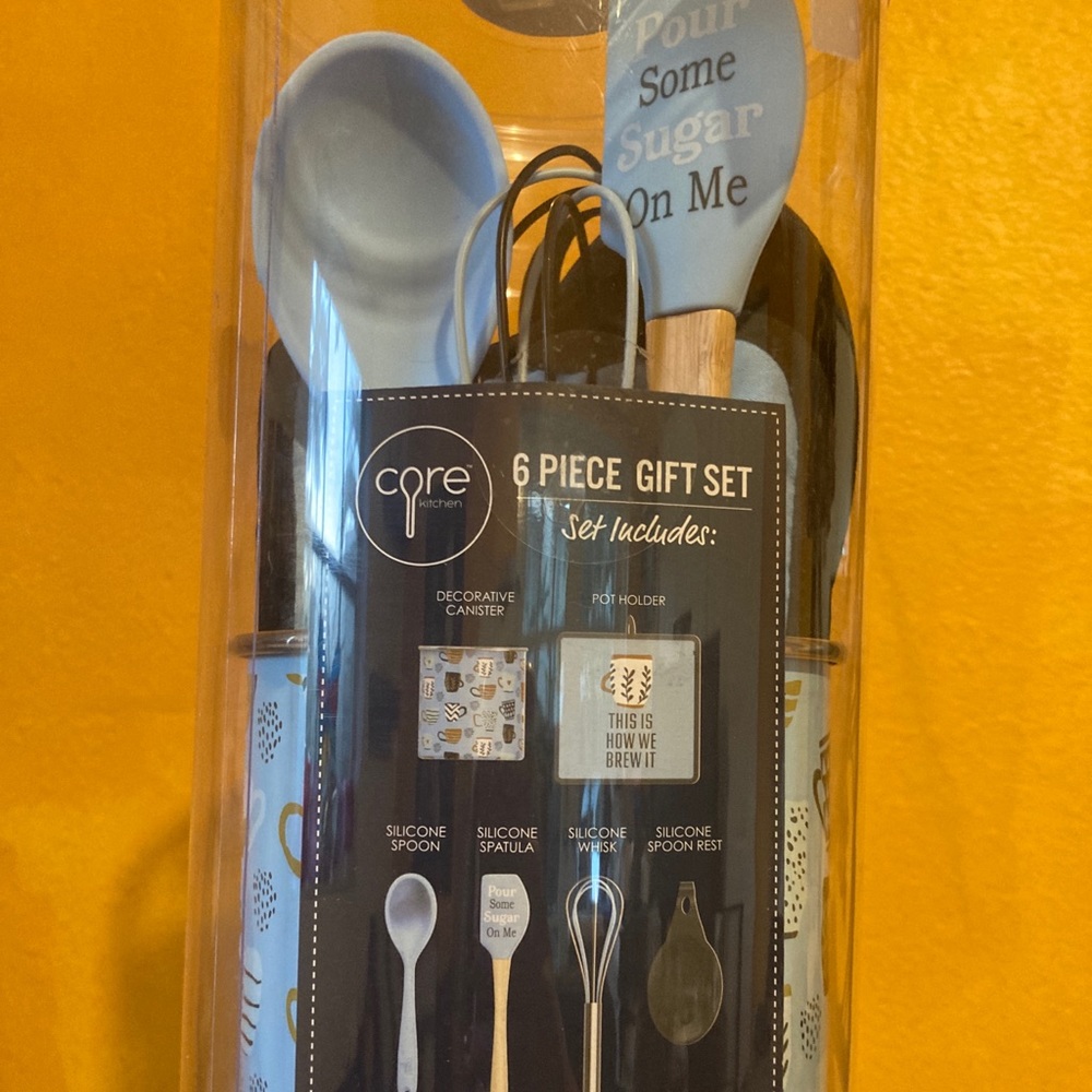 Kitchen Gift Set - Picture 2 of 3